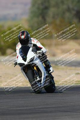 media/Nov-06-2023-Moto Forza (Mon) [[ce023d0744]]/3-Intermediate Group/Session 4 (Turns 2 and 1 Exit)/